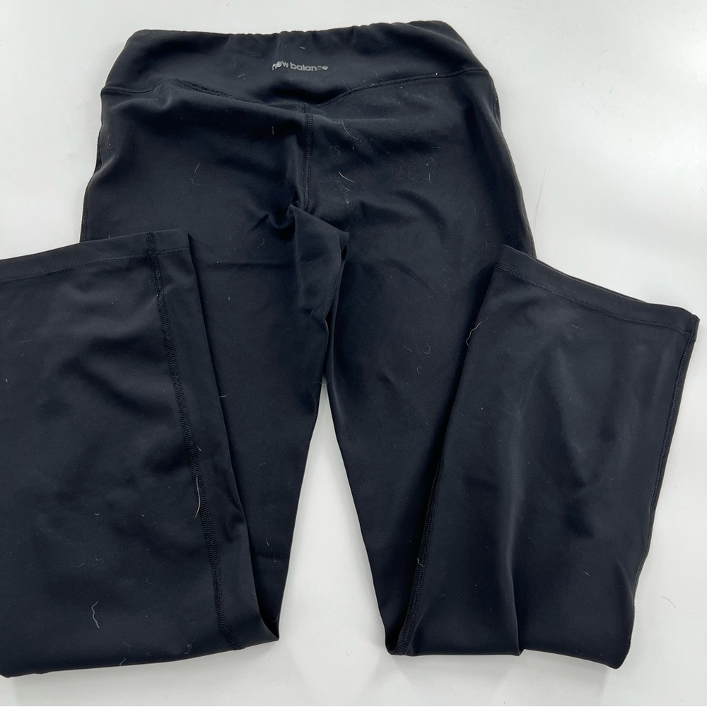 New Balance black flared work out leggings size L 4/$25